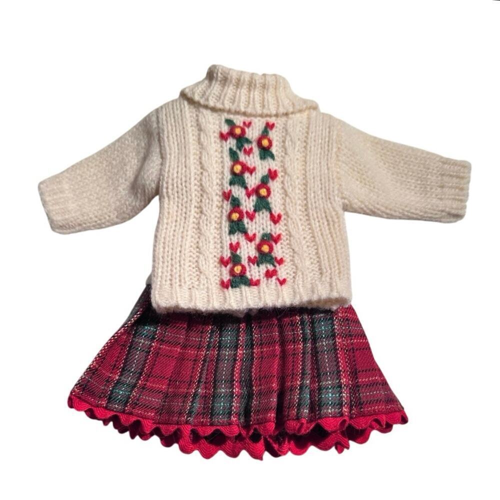 Mary Englebright Tonner winter holiday Plaid Print Sweater & Skirt Doll Clothes